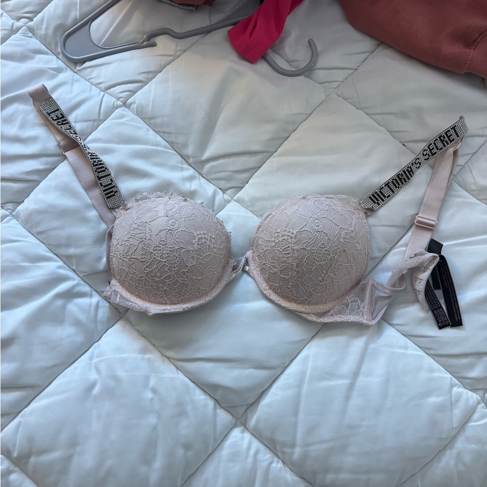 Victoria's Secret Lace Bra - Soft Pink push up